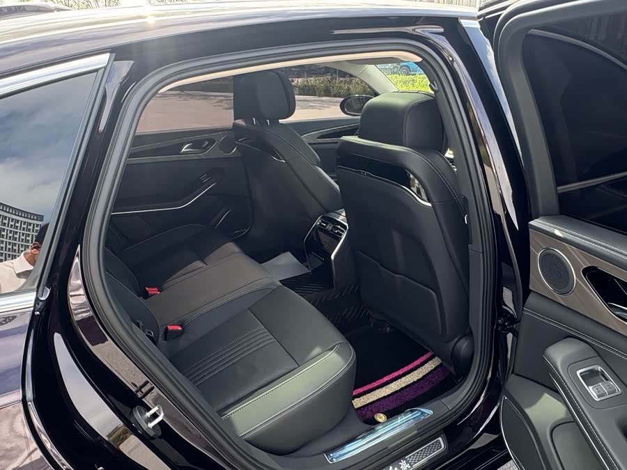 HongQi H9 2024 car image #18