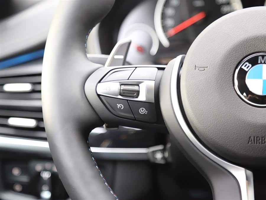 BMW X6 M 2020 car image #18