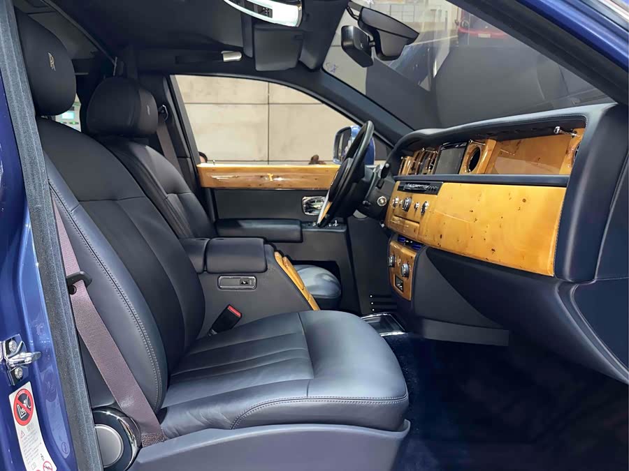 Rolls-Royce Phantom 2012 car image #18