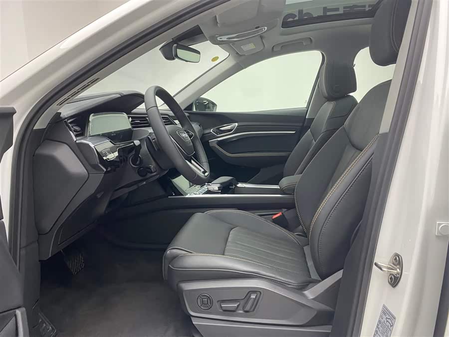 Mercedes-Benz SLK AMG 2025 #18 Mercedes-Benz SLK AMG 2025 صورة سيارة #18