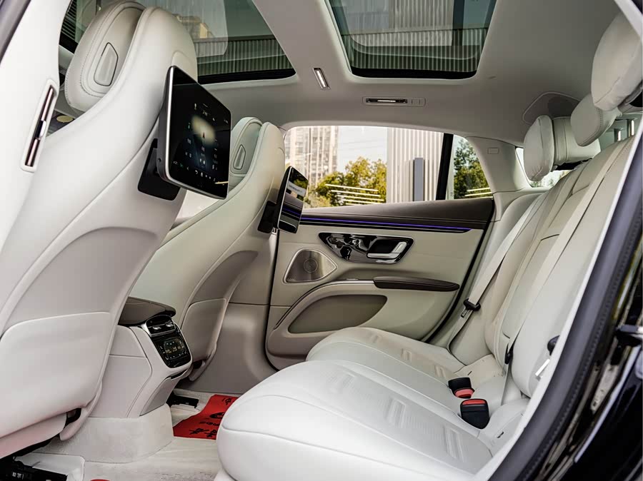 Mercedes-Benz EQS AMG 2023 #18 Mercedes-Benz EQS AMG 2023 car image #18