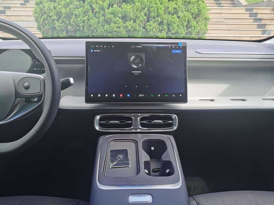 零跑汽车 零跑B01 2025 汽车图片 #18