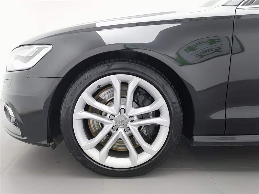 Audi S6 2013 immagine di auto #18