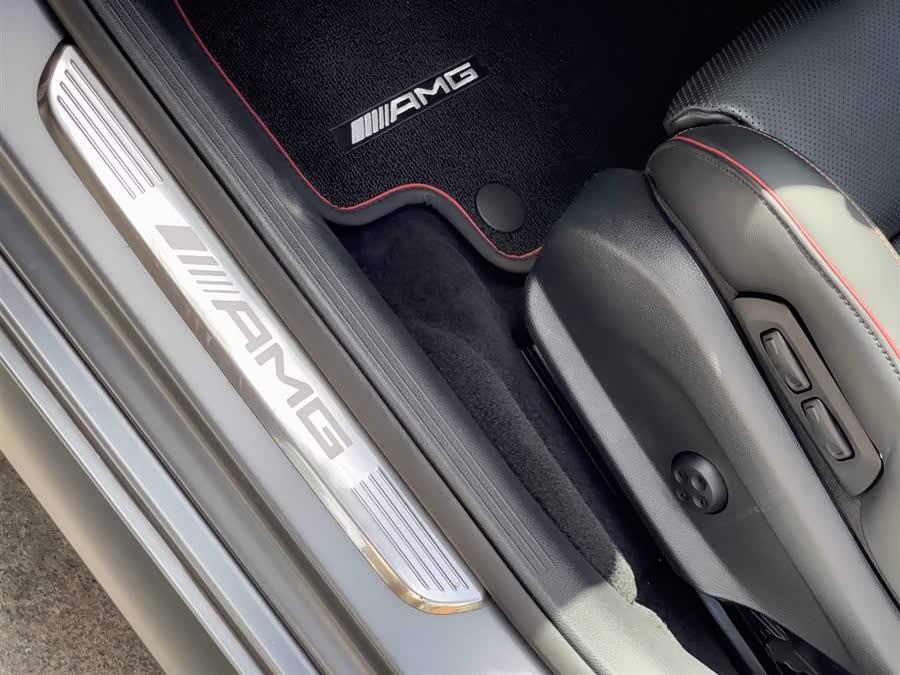 Mercedes-Benz E AMG 2018 immagine di auto #18