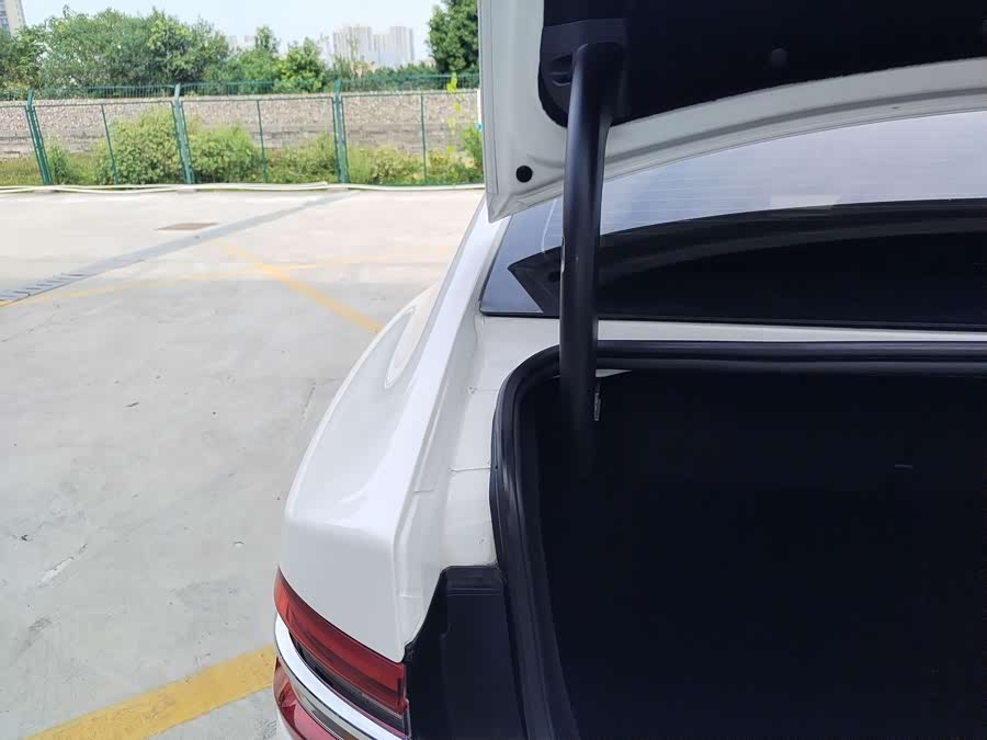 BYD Qin Pro 2020 #18 BYD Qin Pro 2020 car image #18