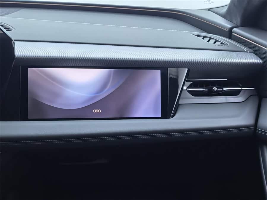 Audi Q6L e-tron 2025 imagem de carro #18