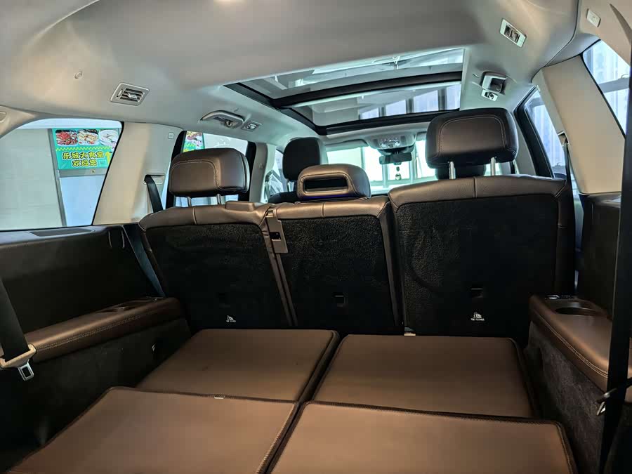 Mercedes-Benz GLS Class 2022 #18 Mercedes-Benz GLS Class 2022 car image #18