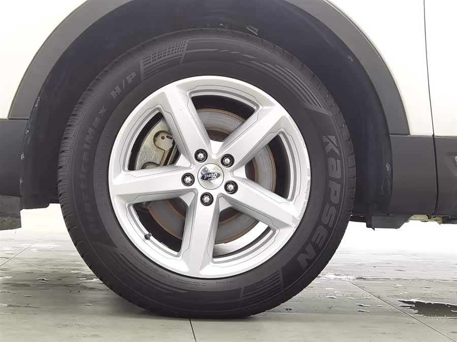 Ford Explorer (Imported) 2017 car image #18