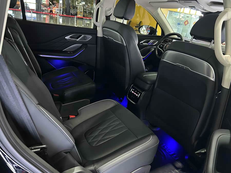 HongQi HS7 PHEV 2024 car image #18