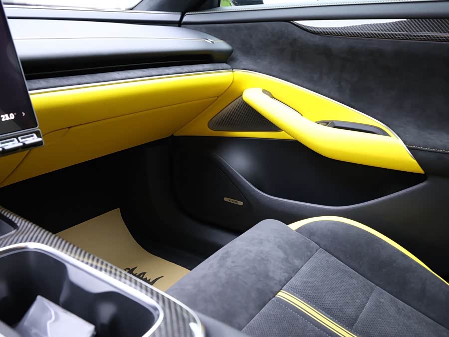 小米汽车 小米SU7 Ultra 2025 汽车图片 #18