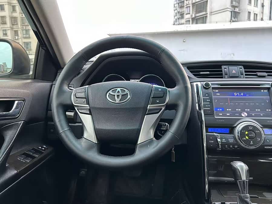 Toyota Reiz 2014 immagine di auto #18