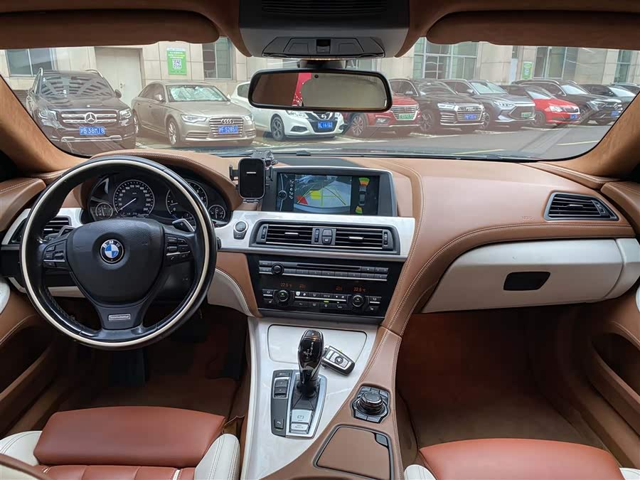 BMW 6 Series 2012 car image #18