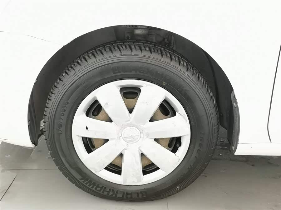 Volkswagen Santana 2013 car image #18