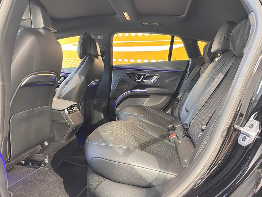 Mercedes-Benz EQS Class 2025 car image #18