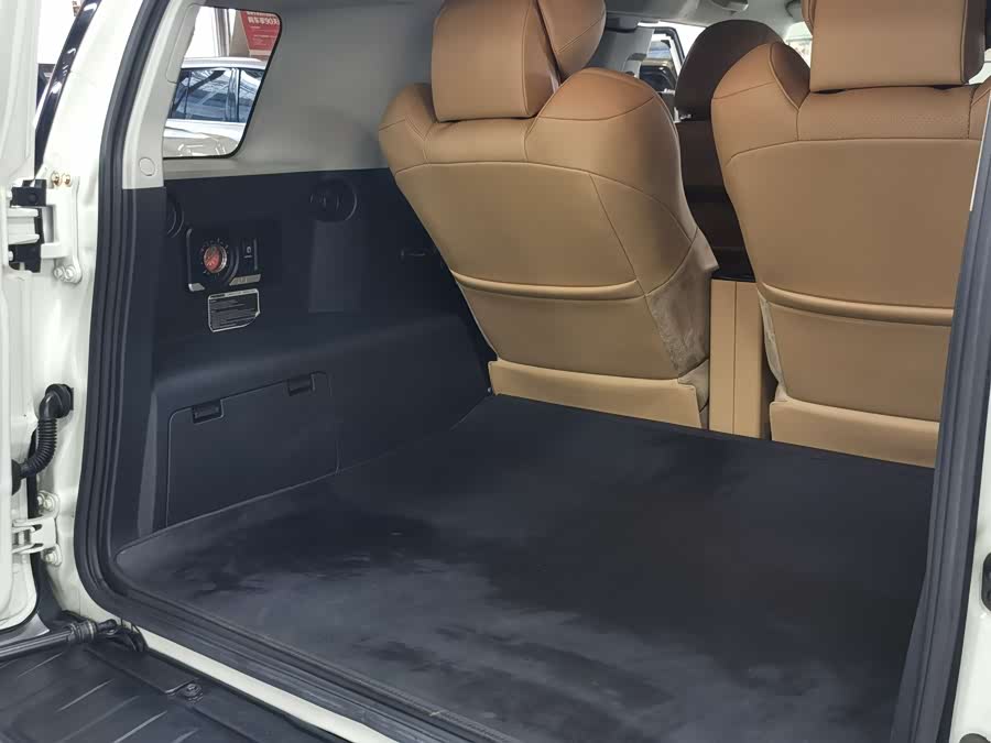 Toyota Reiz 2019 car image #18