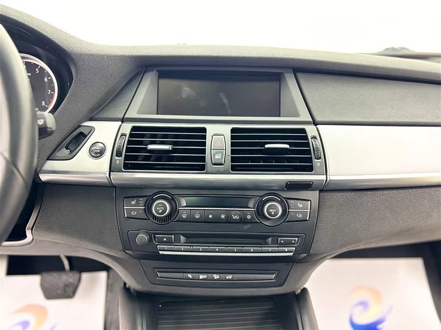 BMW X5 M 2010 #18 BMW X5 M 2010 car image #18