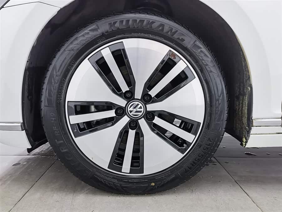 Volkswagen Variant New Energy 2019 صورة سيارة #18