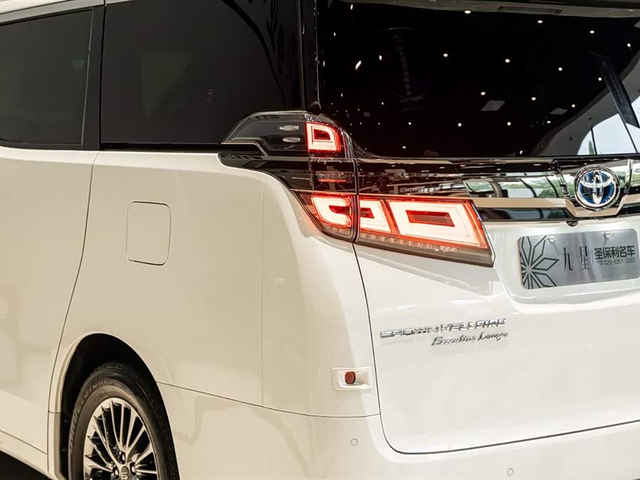 丰田 威尔法 2023 汽车图片 #18