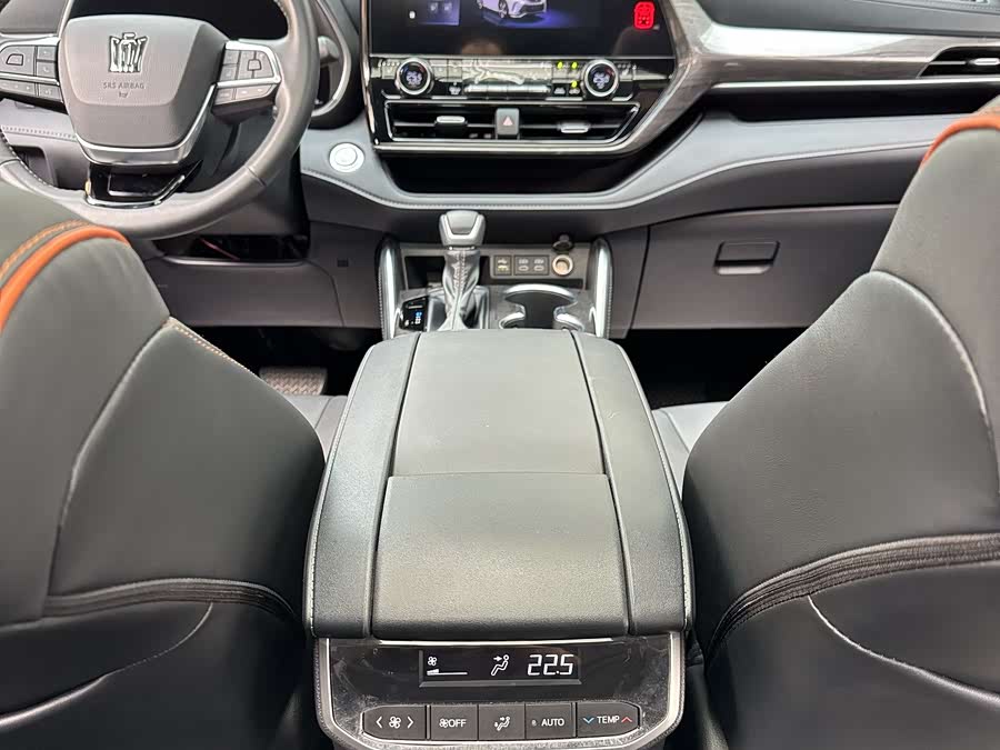 Toyota Crown Kluger 2025 car image #18