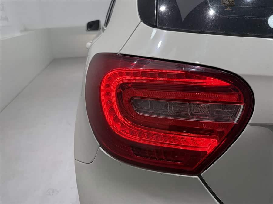 Mercedes-Benz A Class (Imported) 2015 car image #18