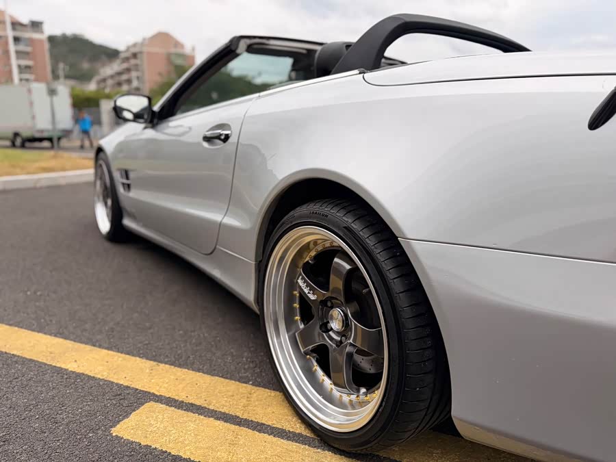 Mercedes-Benz SL Class 2012 car image #18