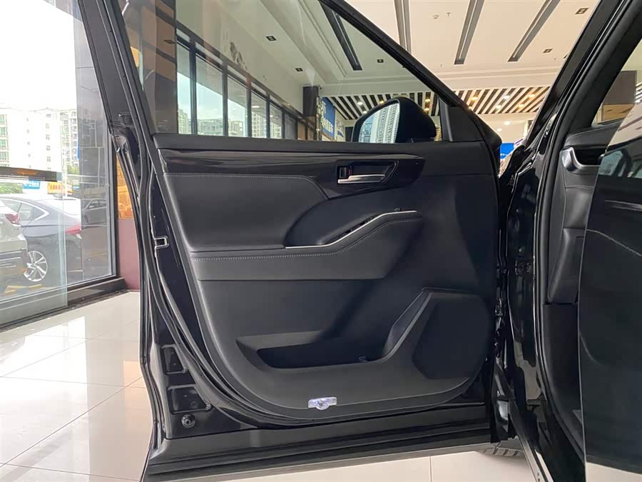 Toyota Crown Kluger 2022 #18 Toyota Crown Kluger 2022 car image #18