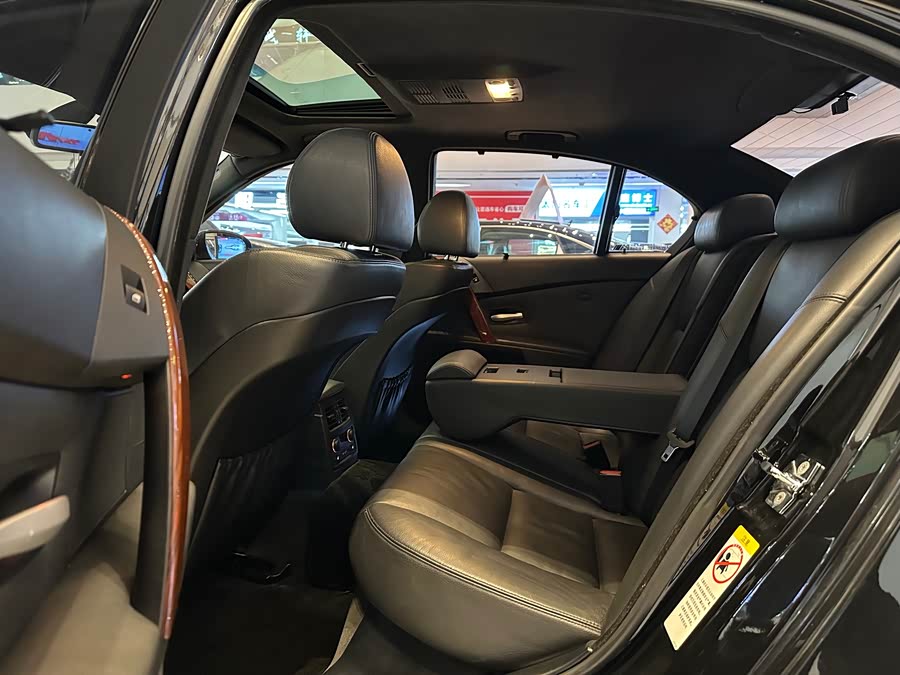 BMW M5 2007 car image #18