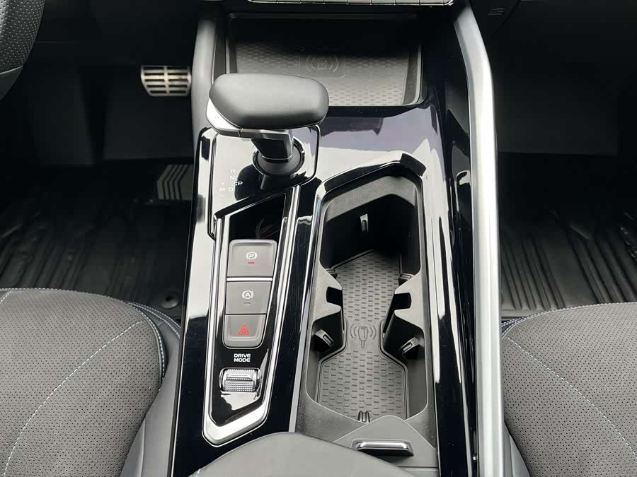 GEELY Preface 2024 изображение автомобиля #18