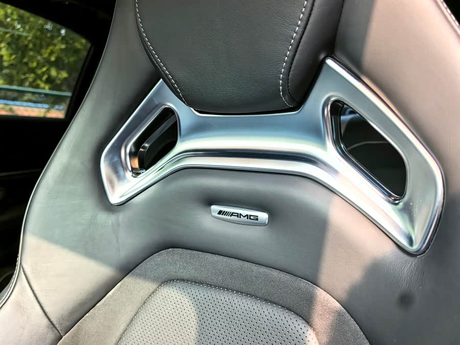 Mercedes-Benz E AMG 2020 صورة سيارة #18