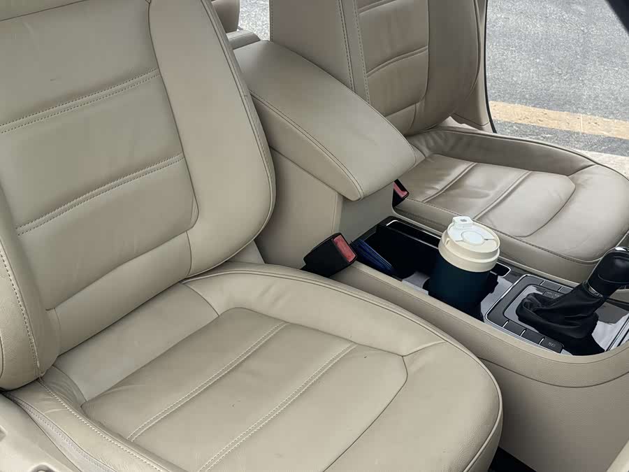 Volkswagen Passat 2014 imagen de coche #18