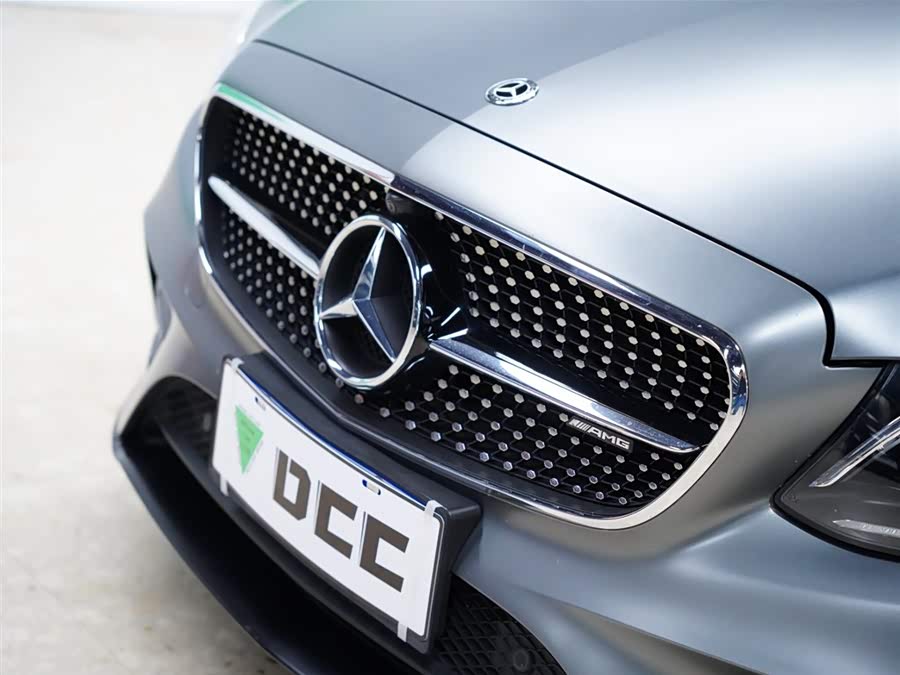 Mercedes-Benz E AMG 2018 immagine di auto #18