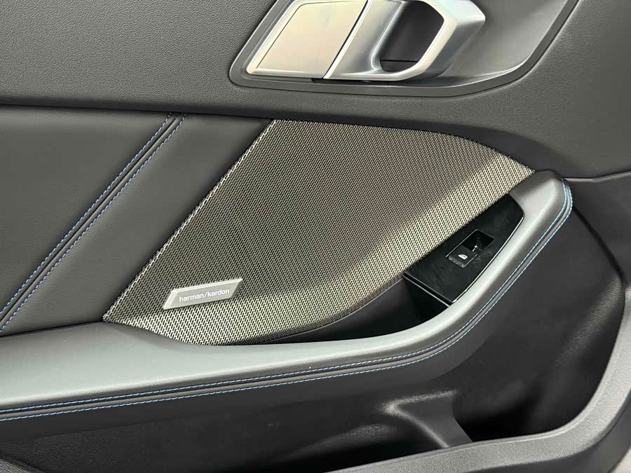 BMW M235L 2025 car image #18