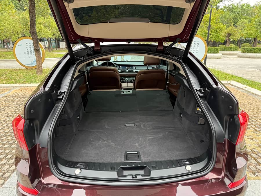 BMW 5 Series GT 2014 #18 BMW 5 Series GT 2014 immagine di auto #18