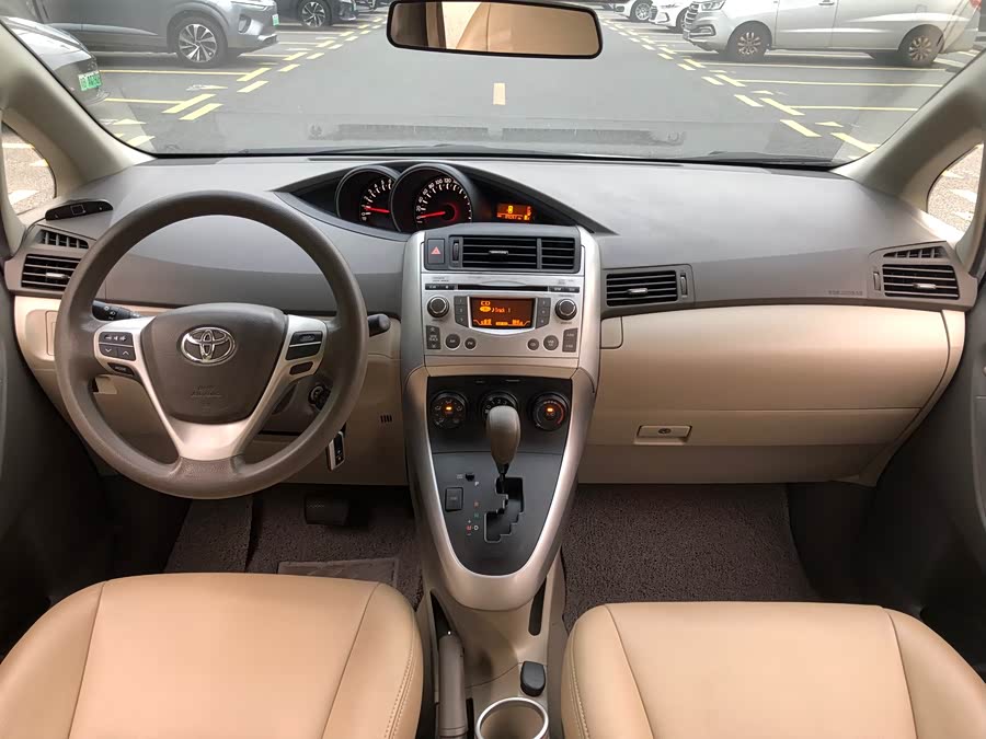 Toyota Reiz 2012 #18 Toyota Reiz 2012 immagine di auto #18