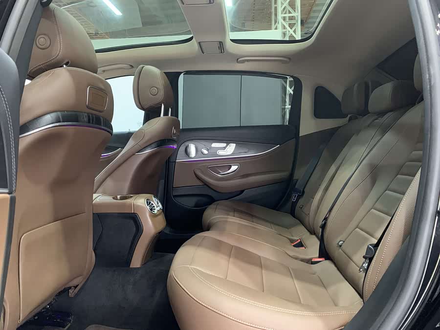 Mercedes-Benz E Class 2020 car image #18