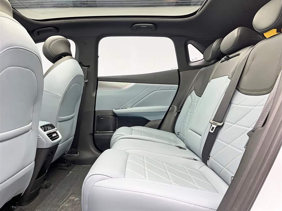 Deepal S05 2025 صورة سيارة #18