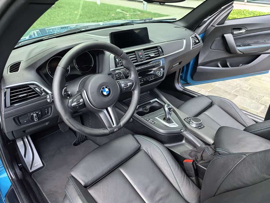 BMW M2 2018 car image #18