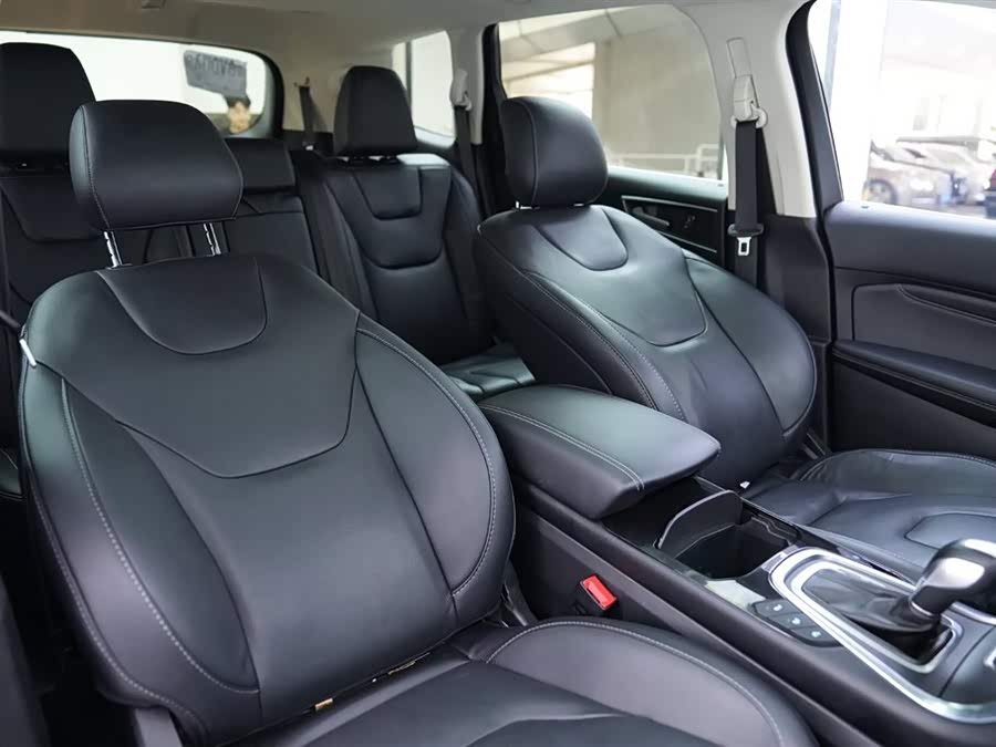 Ford Edge 2019 car image #18