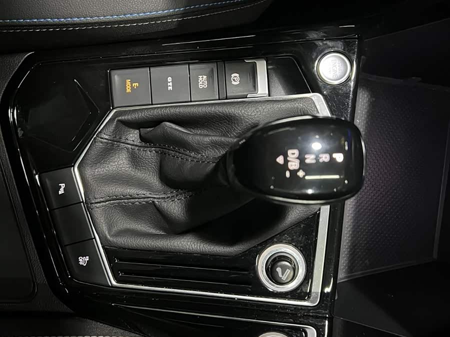 Volkswagen Tayron GTE 2021 #18 Volkswagen Tayron GTE 2021 car image #18