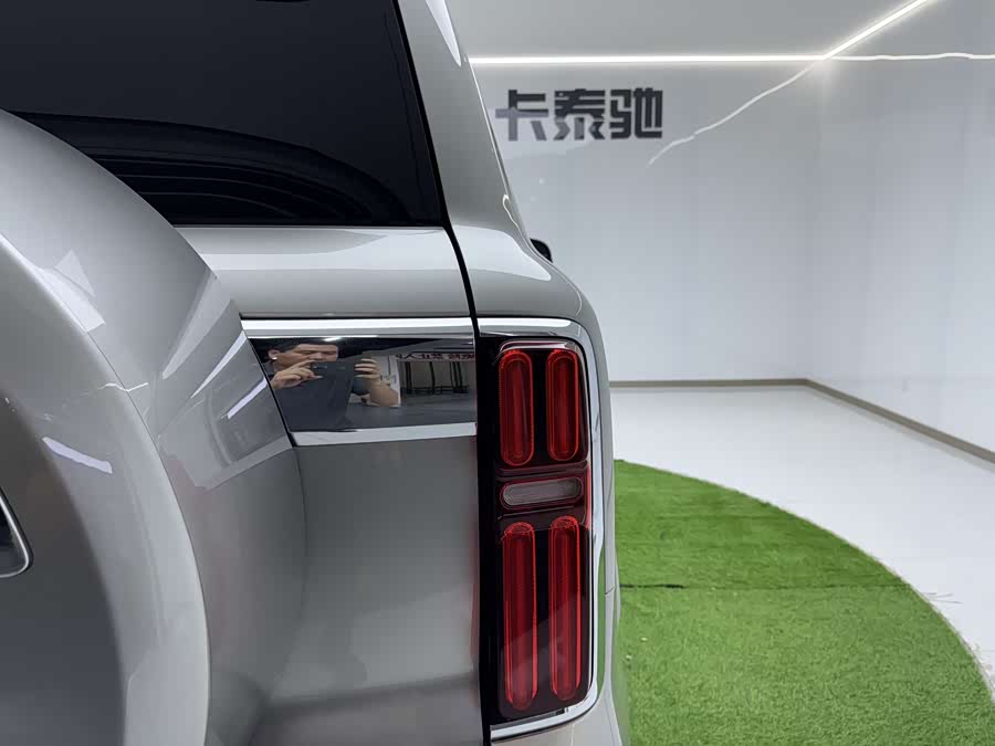 Tank 500 New Energy 2025 immagine di auto #18