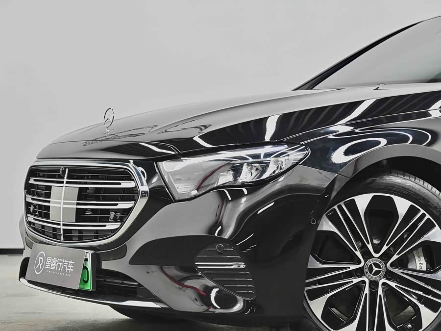 Mercedes-Benz E Class New Energy 2024 car image #18