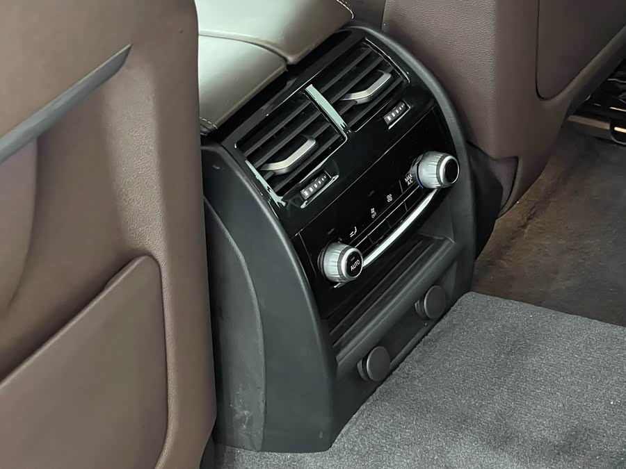 宝马 宝马5系新能源 2019 汽车图片 #18