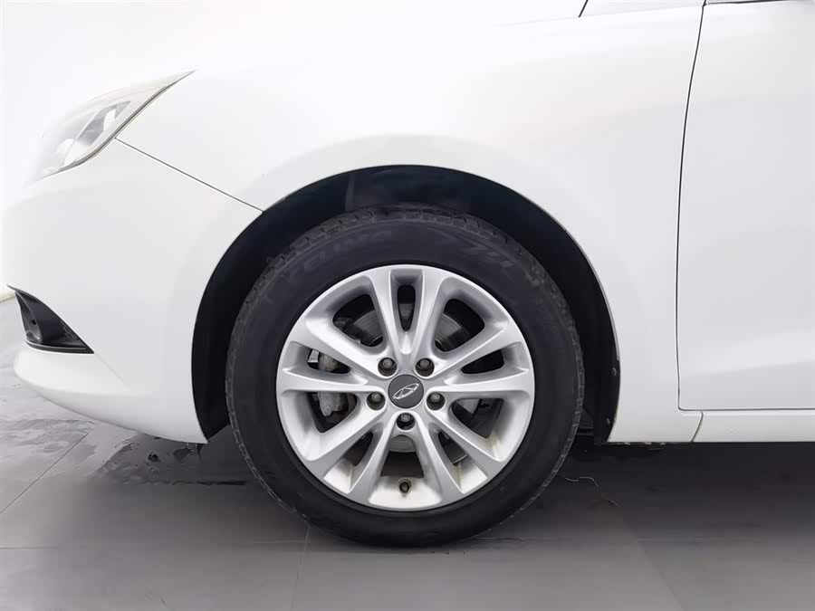 Chery Arrizo 7 2015 صورة سيارة #18