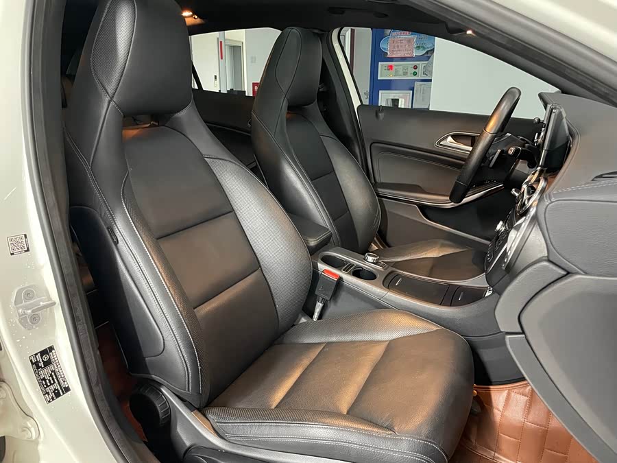 Mercedes-Benz GLA Class (Imported) 2015 #18 Mercedes-Benz GLA Class (Imported) 2015 car image #18