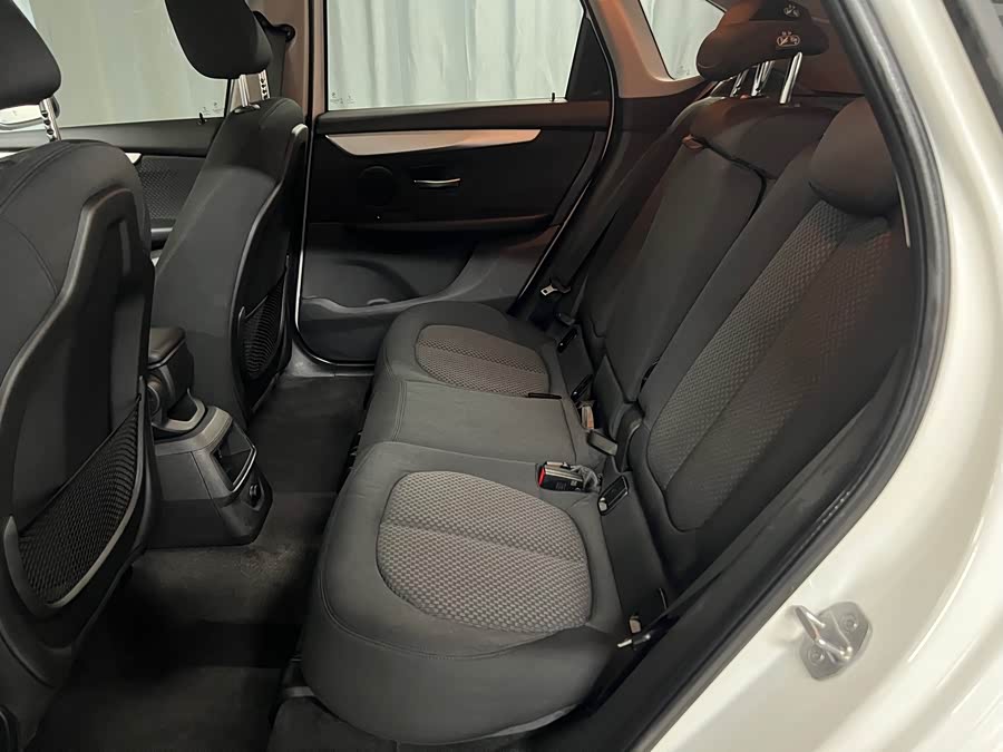 BMW 2 Series Tourer 2018 #18 BMW 2 Series Tourer 2018 car image #18