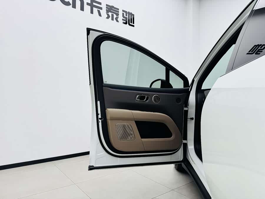 理想汽车 理想i6 2025 汽车图片 #18