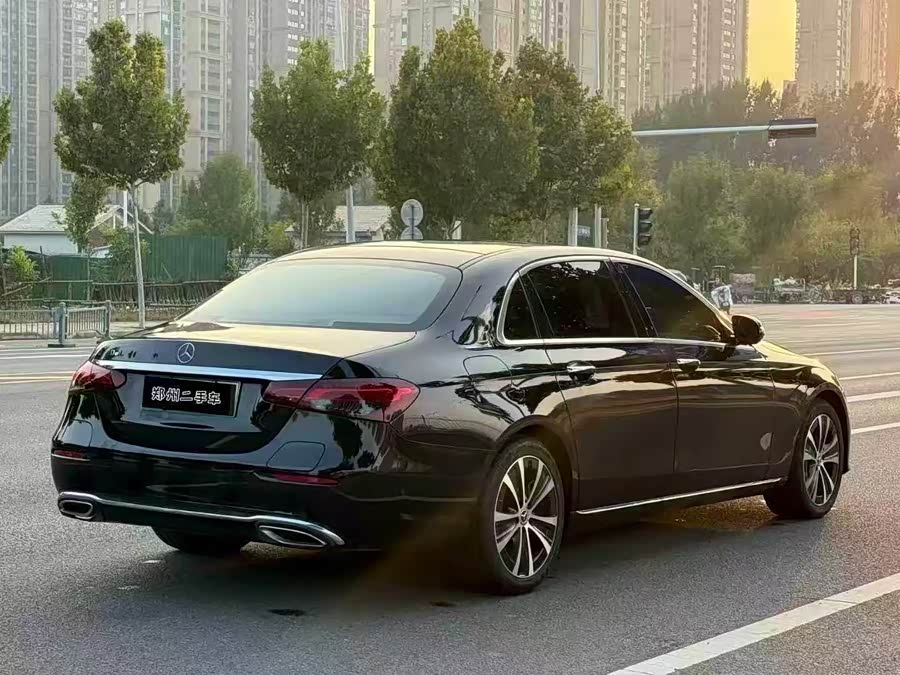 Mercedes-Benz E Class New Energy 2022 car image #18