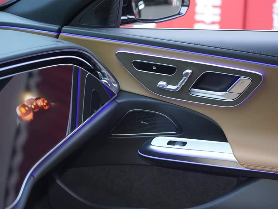 Mercedes-Benz E Class New Energy 2025 car image #18