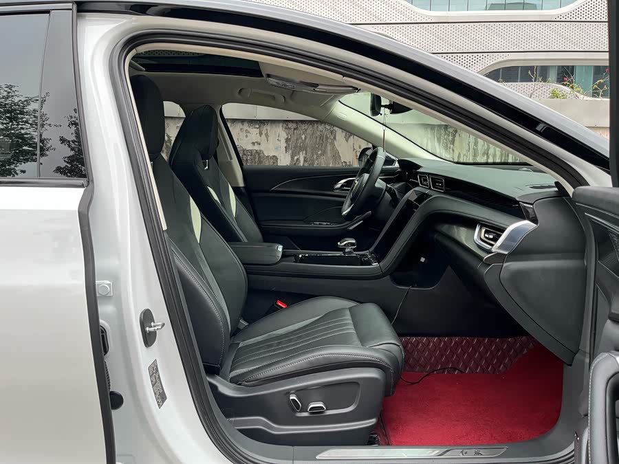 HongQi H6 2024 car image #18