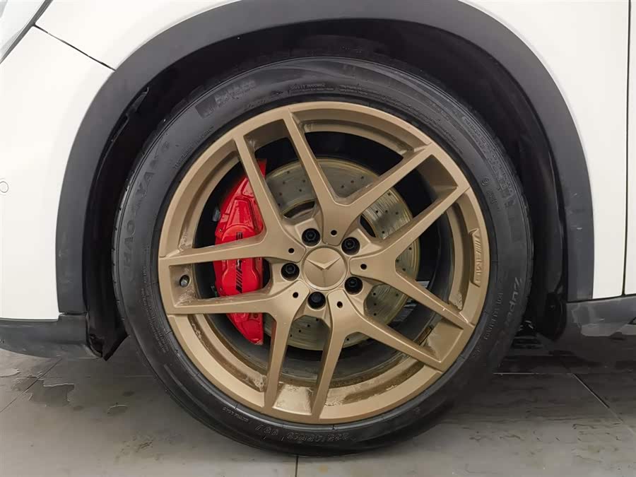 Mercedes-Benz GLA AMG 2018 car image #18